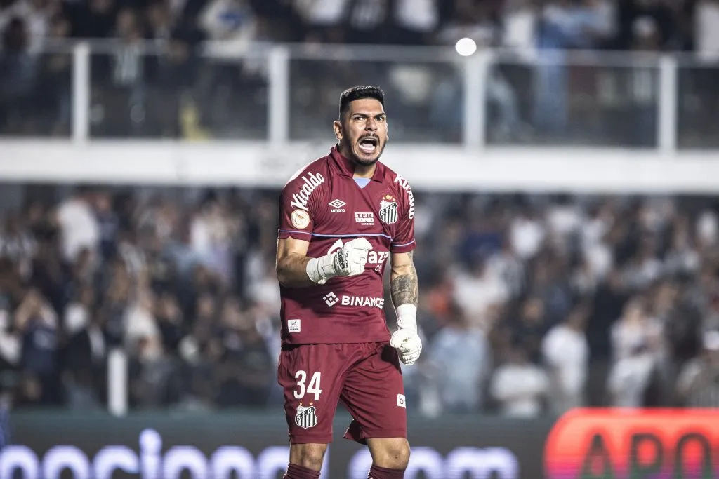João Paulo fica no Santos em 2024. Foto: Abner Dourado/AGIF