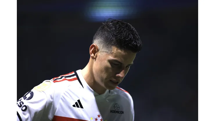 SP - SAO PAULO - 25/10/2023 - BRASILEIRO A 2023, PALMEIRAS X SAO PAULO - James Rodriguez jogador do Sao Paulo durante partida contra o Palmeiras no estadio Arena Allianz Parque pelo campeonato Brasileiro A 2023. Foto: Marcello Zambrana/AGIF