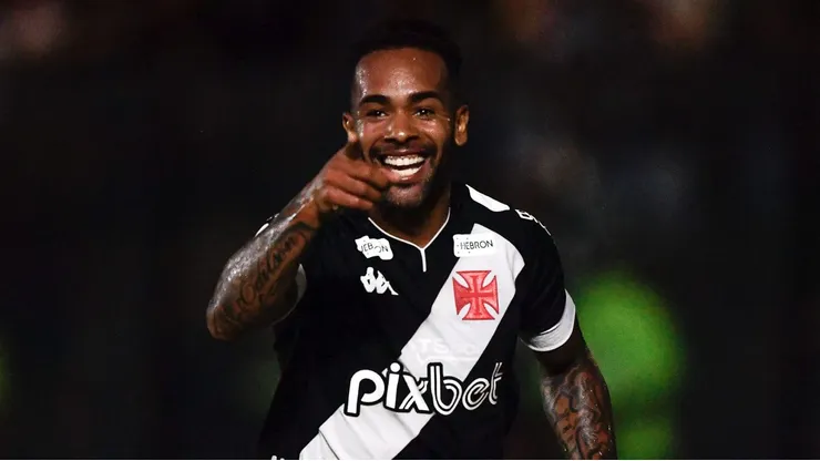 Depois de sair do Vasco, Alex Teixeira já tem novo destino - Foto: Thiago Ribeiro/AGIF