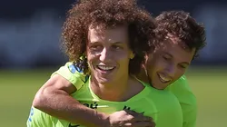 David Luiz e Bernard durante treino da Seleção - Foto: Buda Mendes/Getty Images