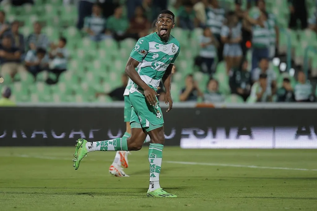 Felix é o novo alvo do Corinthians para a zaga. Foto: Manuel Guadarrama/Getty Images