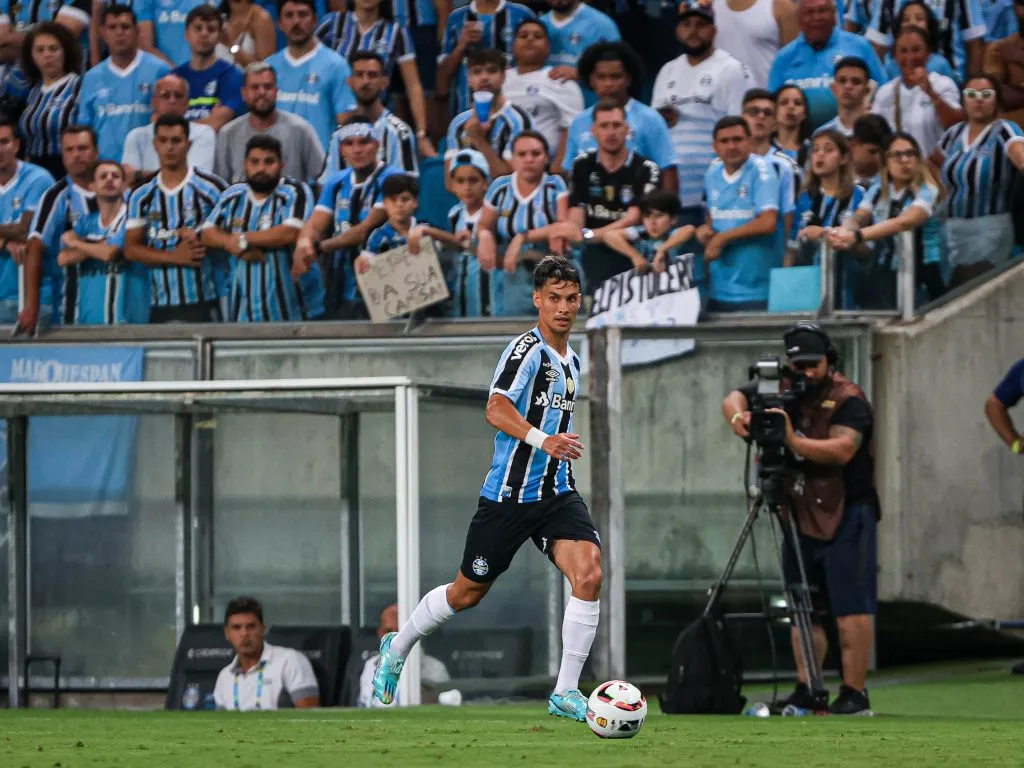 Ferreirinha em campo na partida diante do Brasil de Pelotas. Foto: Maxi Franzoi/AGIF