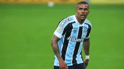 Santos fez proposta por Douglas Costa, mas torcida não gosta. Foto: Pedro H. Tesch/AGIF