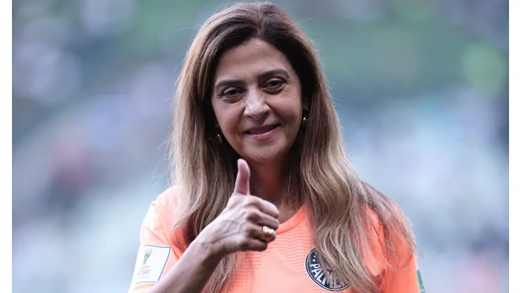Leila Pereira, presidente d Palmeiras. Ela liberou e o Imortal foi para cima de zagueiro - Foto: Ettore Chiereguini/AGIF