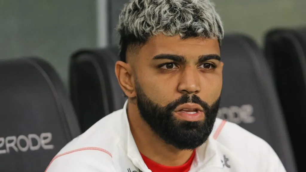 Gabigol com a camisa do Flamengo. Foto: Pedro H. Tesch/Getty Images
