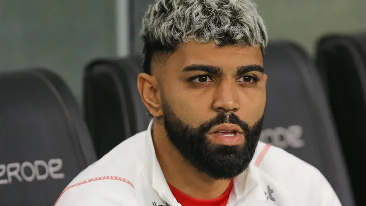 Gabigol com a camisa do Flamengo. Foto: Pedro H. Tesch/Getty Images