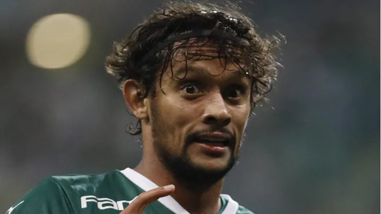 Gustavo Scarpa vai voltar ao Brasil (Foto: Ricardo Moreira/Getty Images)