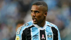 Camisa 10 ex-Grêmio pode voltar ao Brasil - Foto: Pedro H. Tesch/AGIF.