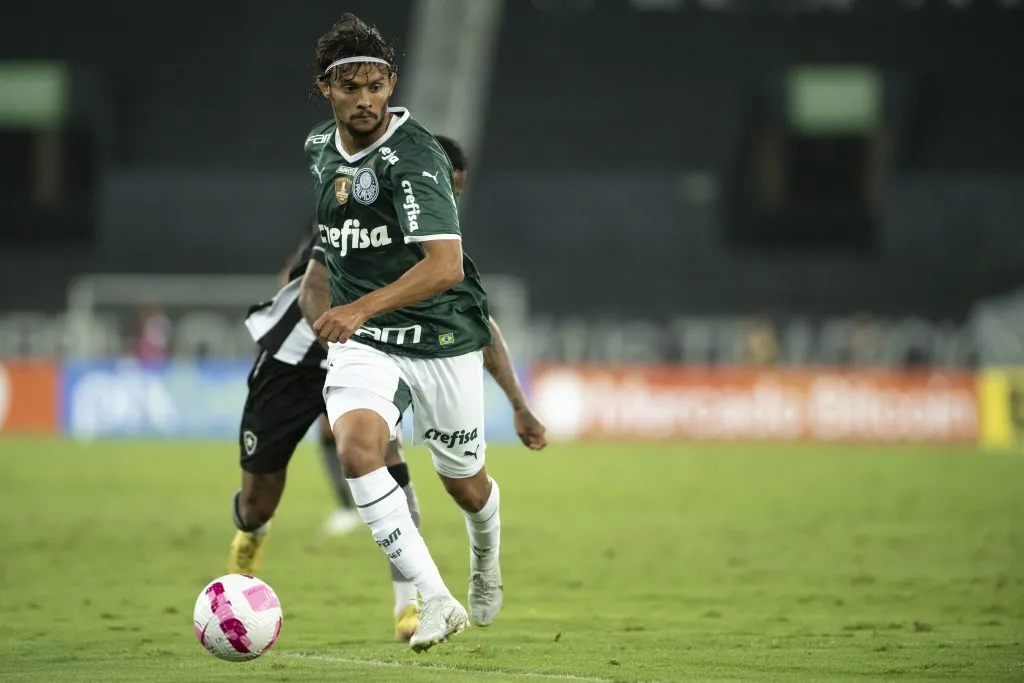Scarpa brilhou no Palmeiras em 2022, mas não foi bem na Europa. Foto: Jorge Rodrigues/AGIF