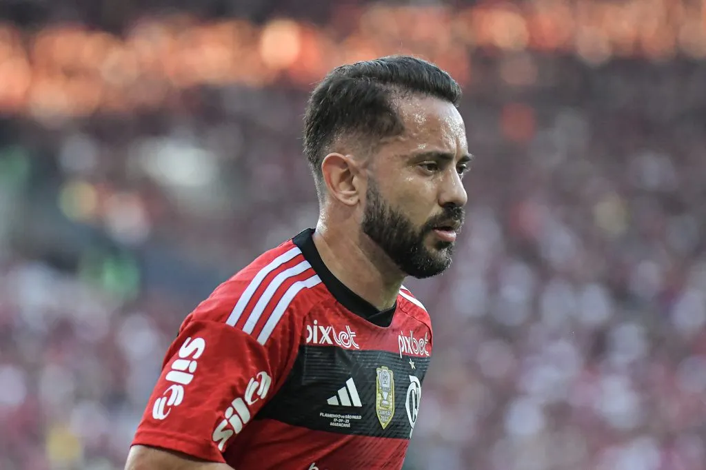RJ – RIO DE JANEIRO – 17/09/2023 – COPA DO BRASIL 2023, FLAMENGO X SAO PAULO – Everton Ribeiro jogador do Flamengo durante partida contra o Sao Paulo no estadio Maracana pelo campeonato Copa do Brasil 2023. Foto: Thiago Ribeiro/AGIF