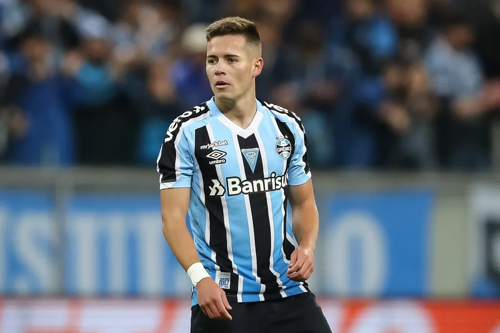 Pedro Lucas em jogo do Grêmio na temporada de 2022. Foto: Pedro H. Tesch/AGIF