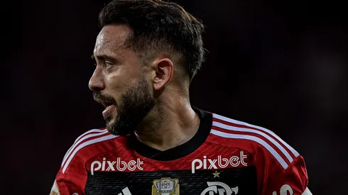 Everton Ribeiro tem futuro em aberto no Flamengo. Foto: Thiago Ribeiro/AGIF