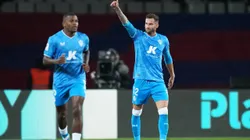 Foto: Alex Caparros/Getty Images - Baptistão fez um golaço contra o Barcelona