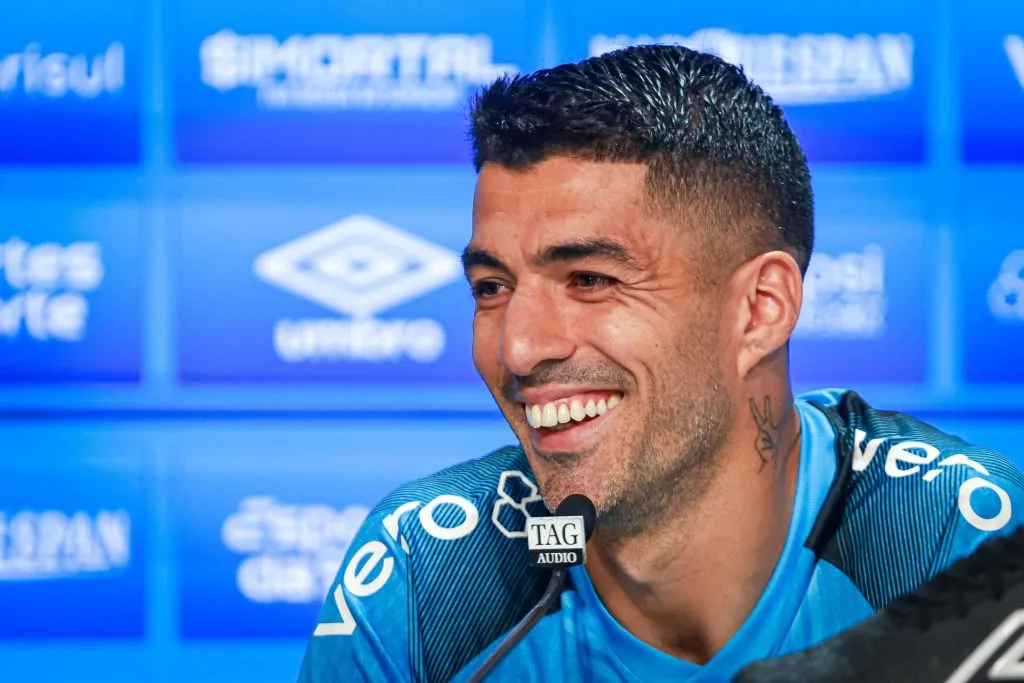 Deyverson chegaria para o lugar de Luis Suárez  Foto: Maxi Franzoi/AGIF