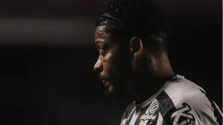 Carille revela como Santos deve jogar e dá exemplos da época de Marinho. Foto: Ettore Chiereguini/AGIF
