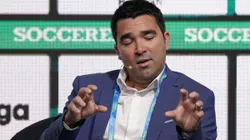 Deco quer levar um titular de Diniz ao Barça - (Photo by Gualter Fatia/Getty Images).