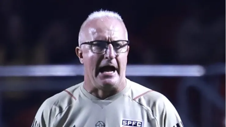 Dorival Junior tecnico do Sao Paulo durante partida contra o Flamengo no estadio Morumbi pelo campeonato Brasileiro A 2023. Marcello Zambrana/AGIF