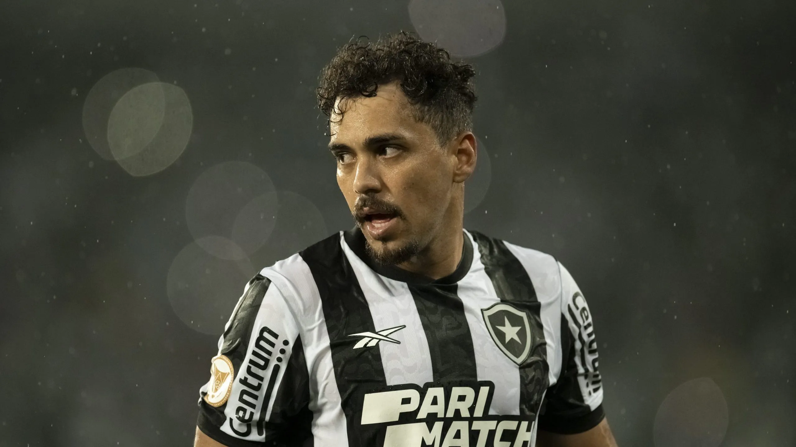 Fiel repercutiu o interesse no veterano – Foto: Jorge Rodrigues/AGIF.