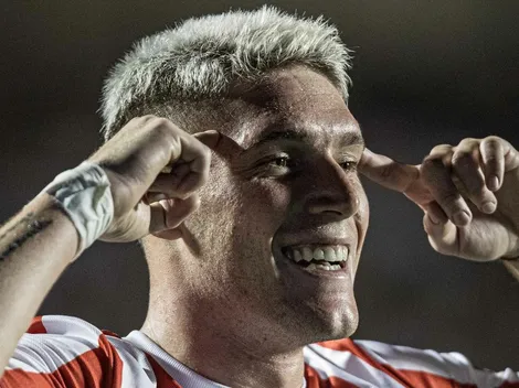 Fiel cita Matías Rojas e acaba se dividindo sobre Rollheiser para o Corinthians