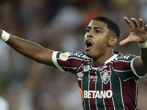 Namorada de John Kennedy expõe profecia cumprida do atacante no Mundial de Clubes