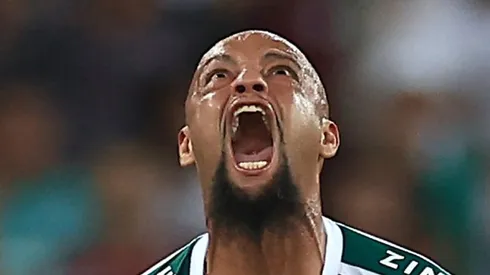 Felipe Melo faz desarme providencial no Mundial. (Photo by Buda Mendes/Getty Images)