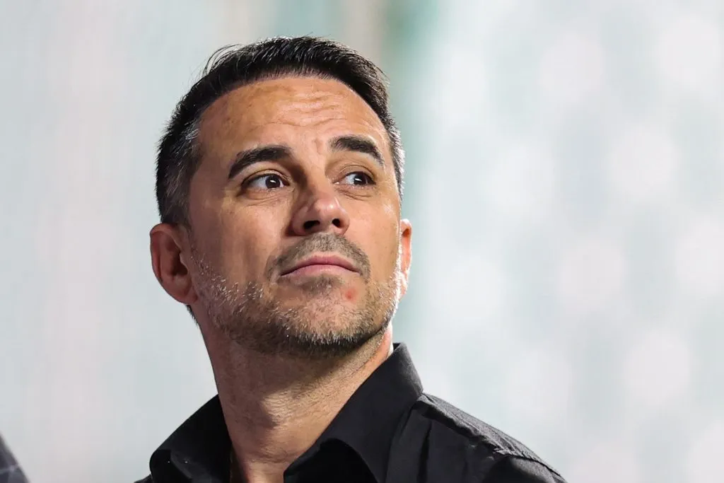 Rodrigo Caetano explicou sobre Isaac – Foto: Gilson Junio/AGIF