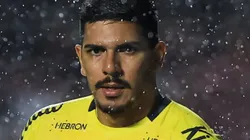 João Paulo, goleiro do Santos, durante partida contra o São Paulo no estadio Morumbi pelo campeonato Paulista 2023. Foto: Marcello Zambrana/AGIF