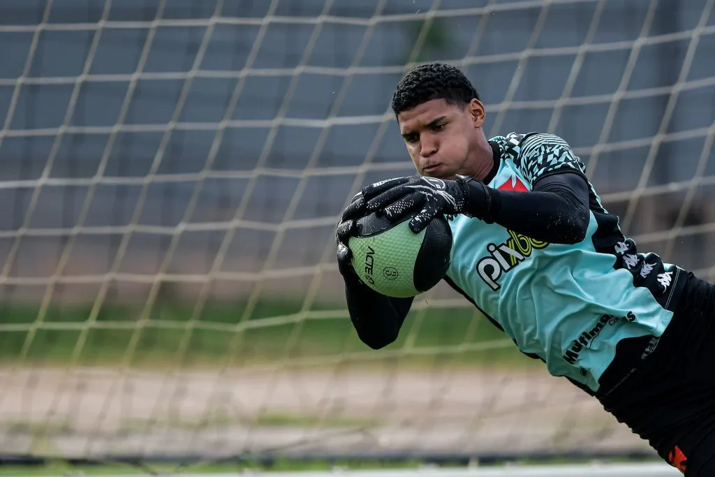 Halls interessa ao Vitória – Foto: Thiago Ribeiro/AGIF.