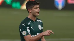 Zagueiro está na mira do Vasco - Foto: Ettore Chiereguini/AGIF.