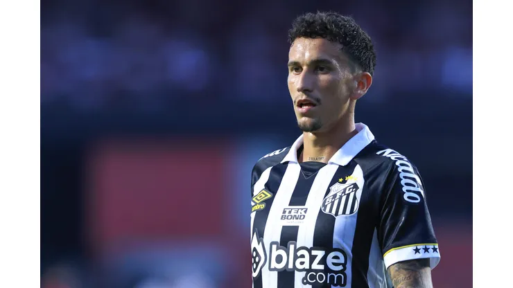 Dodi deixará o Santos rumo ao Grêmio Foto: Marcello Zambrana/AGIF