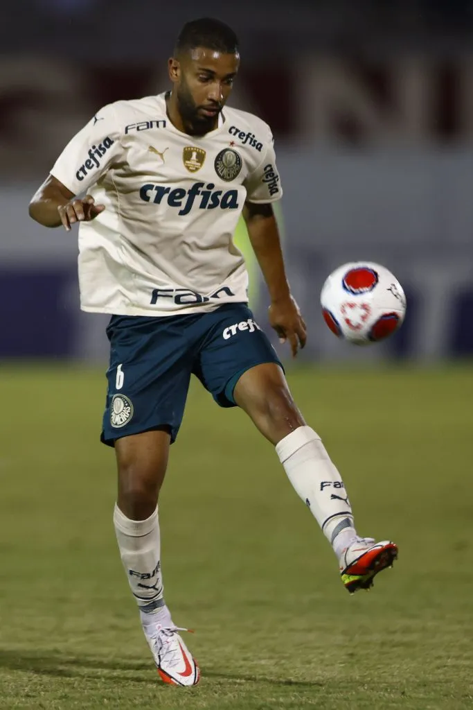 SP – Araraquara – 16/02/2022 – PAULISTA 2022, FERROVIARIA X PALMEIRAS – Jorge  jogador do Palmeiras durante partida contra o Ferroviaria no estadio Fonte Luminosa pelo campeonato Paulista 2022. Foto: Thiago Calil/AGIF