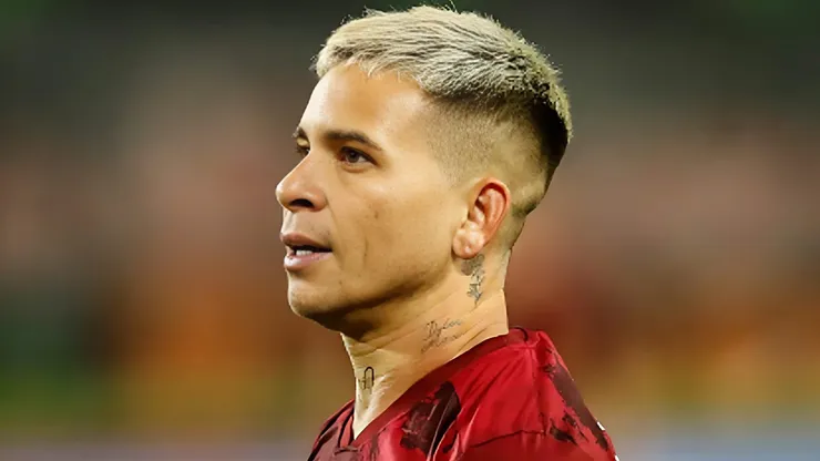 Foto: Daniel Apuy/Getty Images - Soltedo em partida da Venezuela pelas Eliminatórias para a Copa do Mundo de 2026