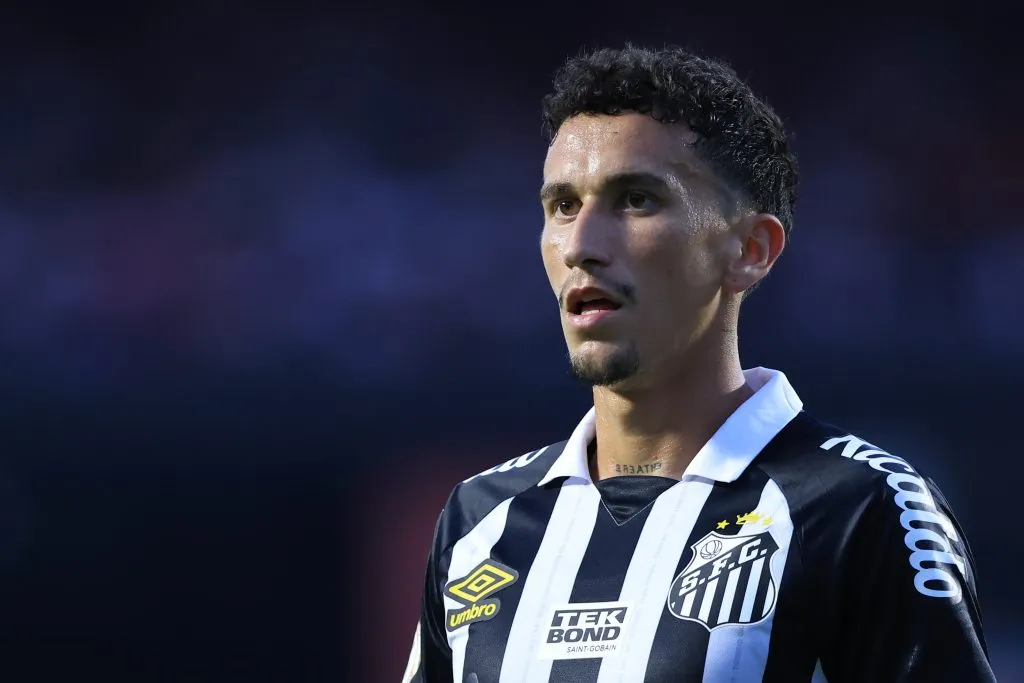 Dodi jogou 49 partidas pelo Santos e foi vendido para o Grêmio – Foto: Marcello Zambrana/AGIF