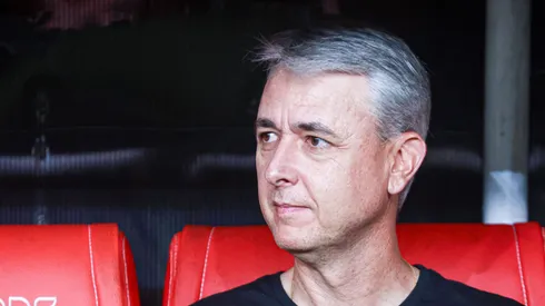 Tiago Nunes pode receber presentão de Textor. Foto: Maxi Franzoi/AGIF