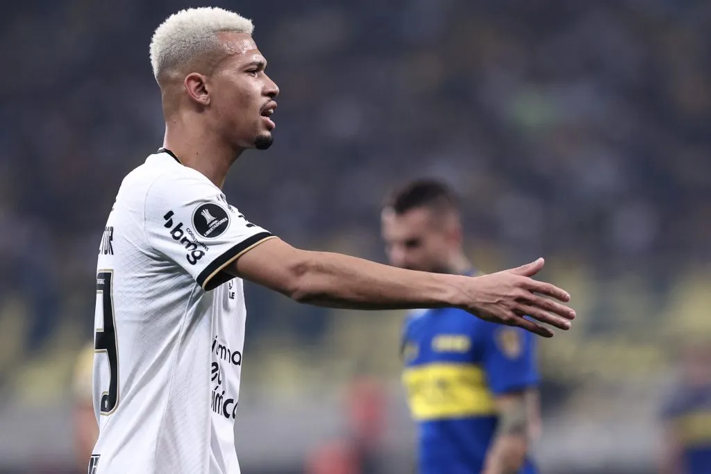 João Victor, atuando pelo Corinthians, Foto: Ettore Chiereguini/AGIF