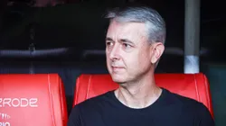 Tiago Nunes tecnico do Botafogo durante partida contra o Internacional no estadio Beira-Rio pelo campeonato Brasileiro A 2023. Maxi Franzoi/AGIF