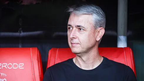 Tiago Nunes tecnico do Botafogo durante partida contra o Internacional no estadio Beira-Rio pelo campeonato Brasileiro A 2023. Maxi Franzoi/AGIF