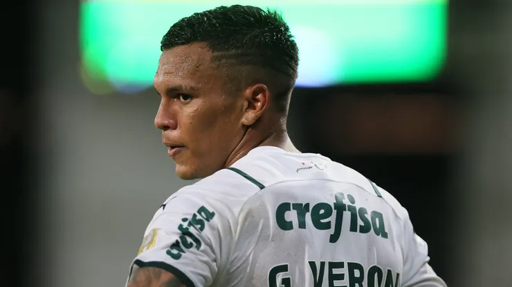 Gabriel Veron, ex-jogador do Palmeiras, é o novo reforço do Cruzeiro - Foto: Gil Gomes/AGIF