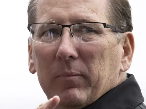 Após encaminhar renovação de meio campista, torcedores chamam o americano de 'pão duro'