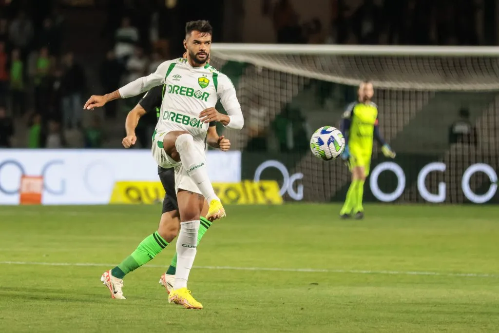 Raniele pelo Cuiabá.E  Foto: Robson Mafra/AGIF