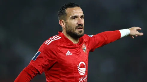 Jogador do Al Ahly, Ali Maaloul, durante o Mundial da de Clubes da Fifa de 2022. Foto: Michael Steele/Getty Images.