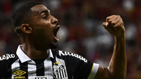 Joaquim foi pedido pelo Corinthians em troca por Ivan - Foto: Mateus Bonomi/AGIF