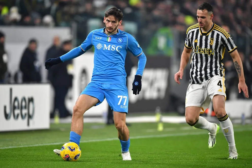 Napoli e Juventus: atual campeão vem de tropeços, enquanto a Velha Senhora vem jogando um futebol efetivo (Foto: Valerio Pennicino/Getty Images)