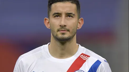 Mathias Villasanti, do Grêmio, pelo Paraguai - Foto: Pedro Vilela/Getty Images