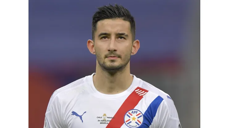 Mathias Villasanti, do Grêmio, pelo Paraguai - Foto: Pedro Vilela/Getty Images