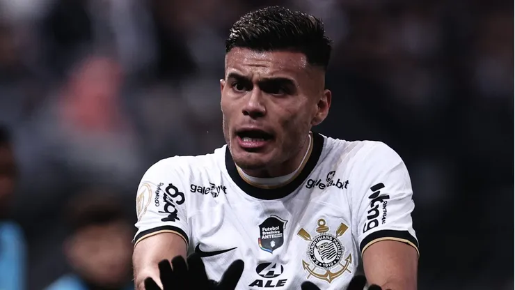 Foto: Ettore Chiereguini/AGIF - Fausto Vera em partida pelo Corinthians, no Campeonato Brasileiro de 2022