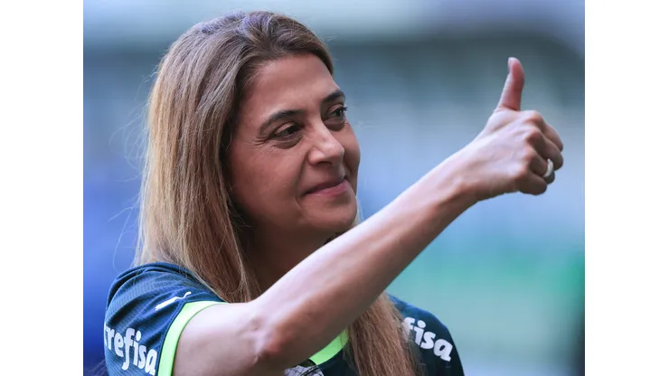Leila Pereira, presidente do Palmeiras, antes de partida contra o Botafogo no estadio Arena Allianz Parque pelo campeonato BRASILEIRO A 2023. Foto: Ettore Chiereguini/AGIF