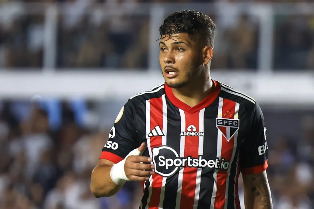 Erison somou poucos minutos com a camisa do São Paulo. Foto: Marcello Zambrana/AGIF