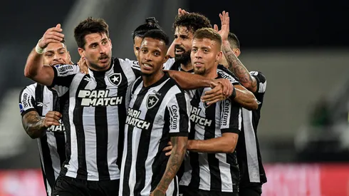 Cruzeiro está de olho em situação de jogador do Botafogo. Foto: Thiago Ribeiro/AGIF