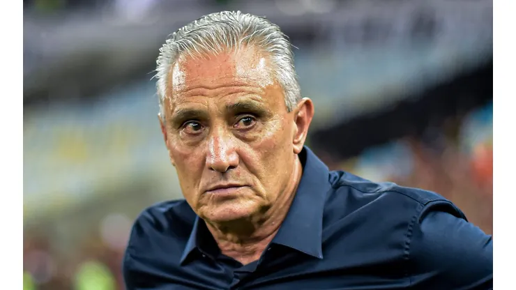 Tite pediu contratação de lateral no radar do Colorado - Foto: Thiago Ribeiro/AGIF